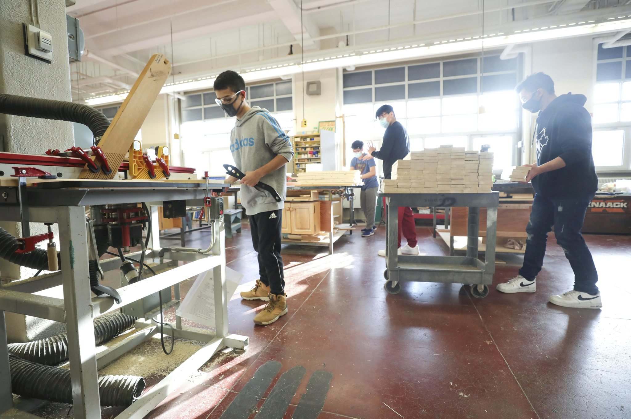 Sleep tight students make beds for needy kids Winnipeg Free Press