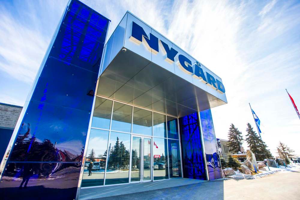 Manitoba Court of Queen’s Bench Justice James Edmond authorized sale of Peter Nygard’s Inkster Boulevard warehouse by court-appointed receiver Richter Advisory Group. (Mikaela MacKenzie / Winnipeg Free Press files)