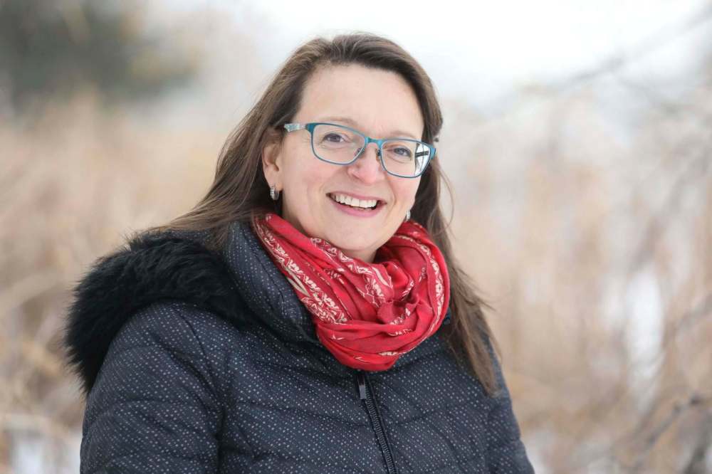 RUTH BONNEVILLE / WINNIPEG FREE PRESS
Human resources professional, Louise Rioux is used to thinking about the needs of others, but after taking mindful course she now does the same for herself.