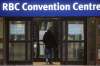 MIKE DEAL / FREE PRESS FILES
Officials expect to be able to administer 15,000 shots daily at supersites, including the RBC Convention Centre in Winnipeg, with another 5,000 daily at physician clinics and pharmacies.