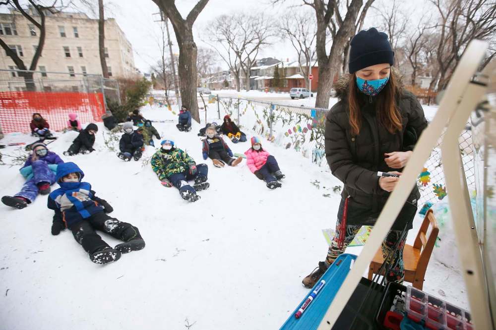 JOHN WOODS / WINNIPEG FREE PRESS
As long as students are getting something out of it, Lamont said snow class will continue throughout the school year.
