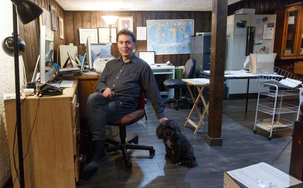 MIKE DEAL / WINNIPEG FREE PRESS
Bernie Bellan, owner of the Jewish Post & News, serves a loyal subscriber base of about 1,500 readers. The paper was formed in 1925, and Bellan has owned it since 1984.