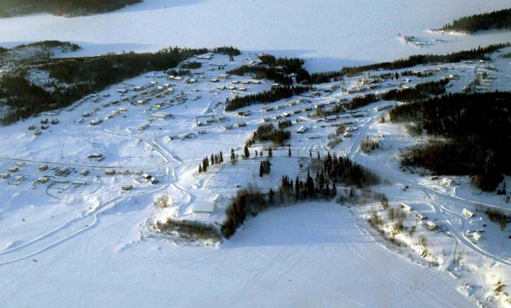 The Canadian Armed Forces will deploy 41 personnel to Pukatawagan (above), known as Mathias Colomb Cree Nation, which went from having 10 cases to more than 100 in just a week. (Joe Bryksa / Winnipeg Free Press files)
