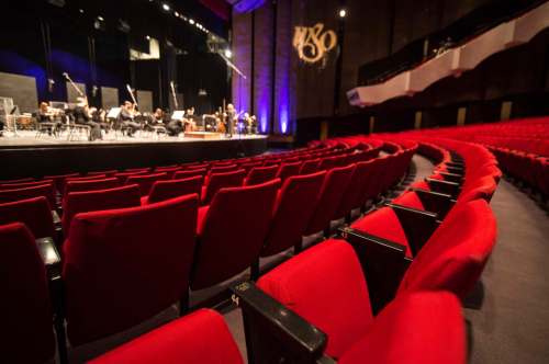 Mike Sudoma / Winnipeg Free Press files
News that the province is considering allowing indoor theatres and concert halls to limited capacity within the next three weeks came as music to the ears of the Winnipeg Symphony Orchestra's executive director.