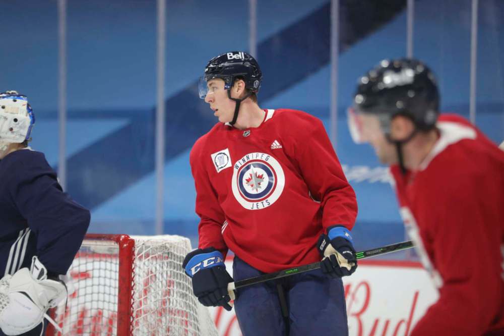 RUTH BONNEVILLE / WINNIPEG FREE PRESS FILES
Rookie Jets defenceman Logan Stanley drew into the lineup Monday against the Ottawa Senators.