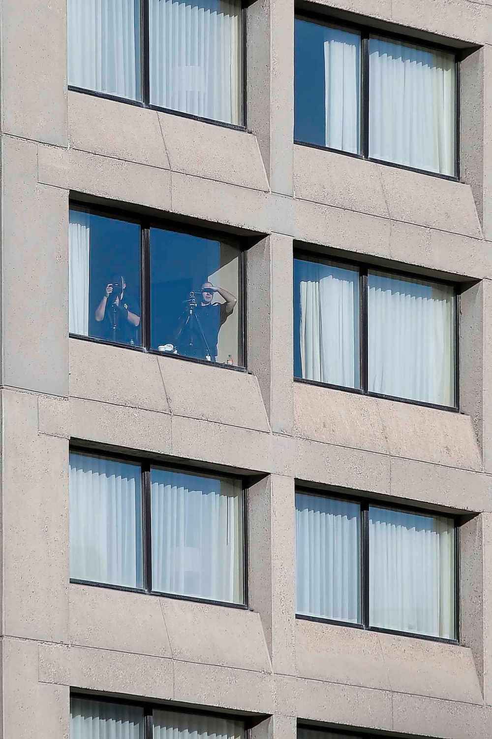 JOHN WOODS / WINNIPEG FREE PRESS
Police photograph and record protesters in support of Wet’suwet’en blockades at Portage and Main, Wednesday.