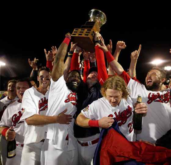 The Winnipeg Goldeyes celebrate after winning the American League Championship in 2017. (Phil Hossack / Free Press files)
