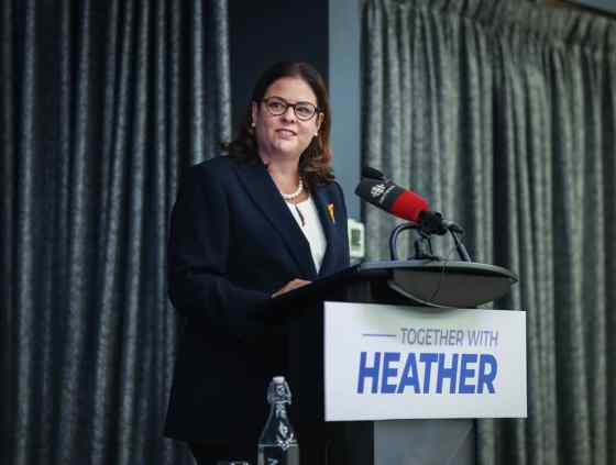 JESSICA LEE / WINNIPEG FREE PRESSHeather Stefanson delivers remarks at the Conservative leaders debate at Norwood Hotel on Tuesday.