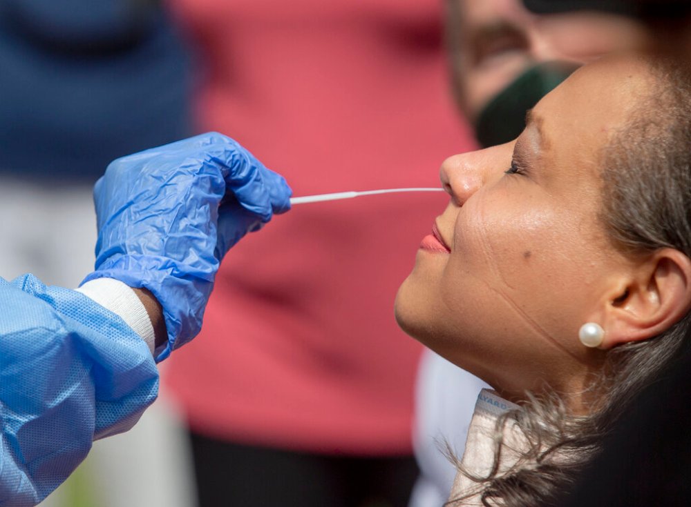 CP
Officials say focusing on those with symptoms is the best way to stamp out the coronavirus. (The' N. Pham / The Virginian-Pilot files)
