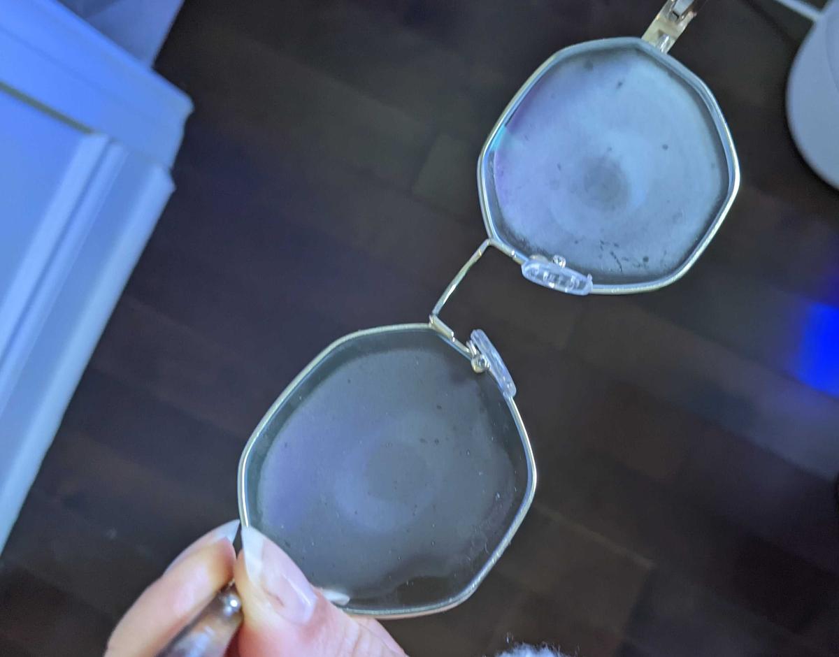 Why are imprints of my eyeballs appearing on my fogged up glasses ...