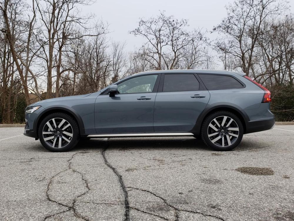 SUVs are more popular than ever, but with a 20.4-centimetre ground clearance, the V90 CC offers a viable alternative for the Canadian climate.