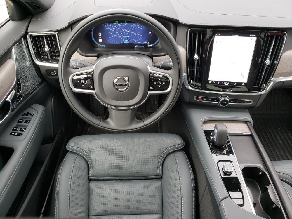 This interior is stunning with grey Nappa leather set against lighter open-pore wood inserts.