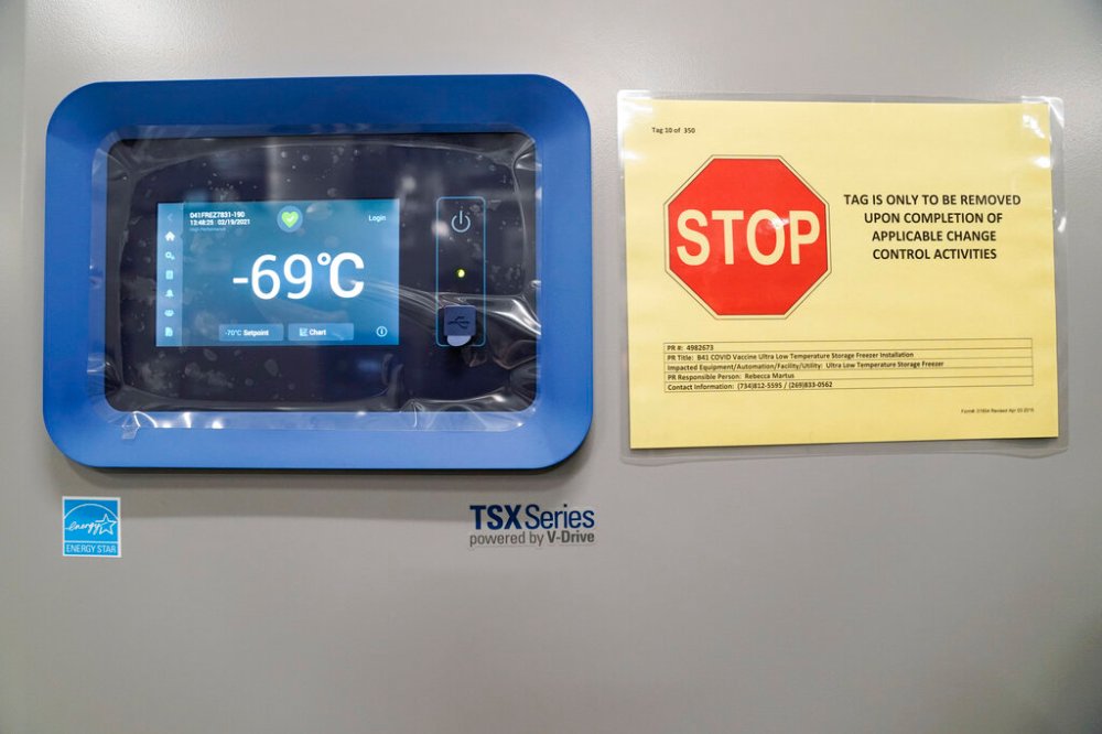 CP
There are thousands of doses sitting in freezers in Manitoba with more shipments on the way. (Evan Vucci / The Associated Press files)
