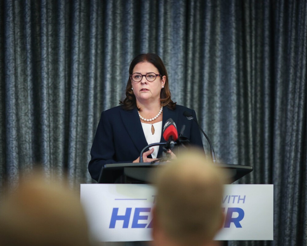 Heather Stefanson claims Glover would have people challenge PC caucus members for the nomination in their constituencies. (Jessica Lee / Winnipeg Free Press)
Heather Stefanson delivers remarks at the Conservative leaders debate at Norwood Hotel on September 28, 2021.
Reporter: Carol