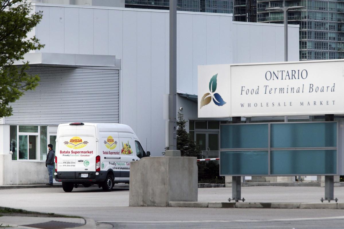 Vaccination clinic in the works as active Ontario Food Terminal COVID