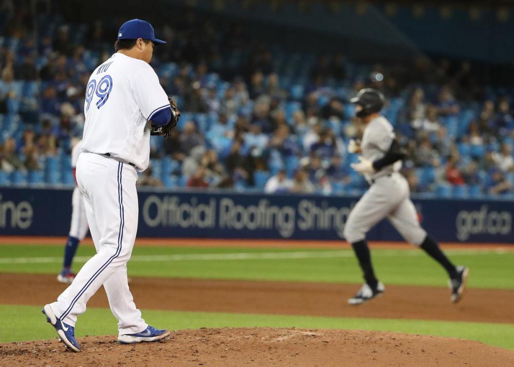 Steve Russell - Toronto Star
Blue Jays starter Hyun-Jin Ryu regroups after serving up a home run to the Yankees’ Aaron Judge in the third inning Tuesday night.