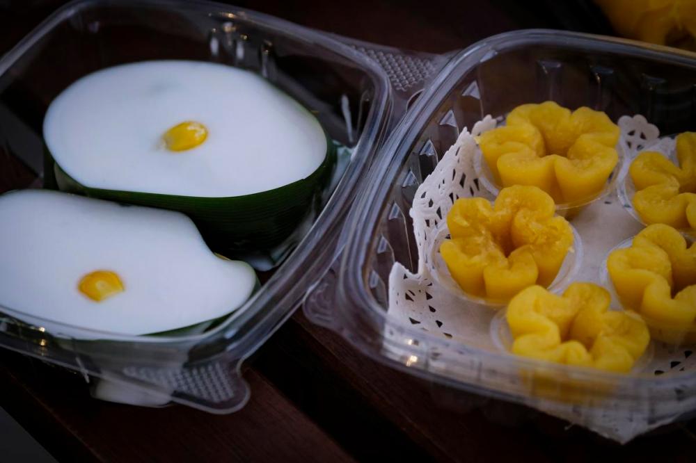 Giovanni Capriotti - For Toronto Star
Ta goe, left, and tong yib.