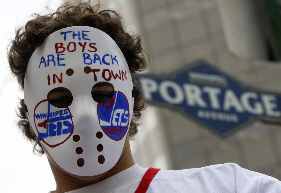KEN GIGLIOTTI / WINNIPEG FREE PRESS
NHL comes back to Winnipeg - Kristian Rents celebrates at Portage and Main.