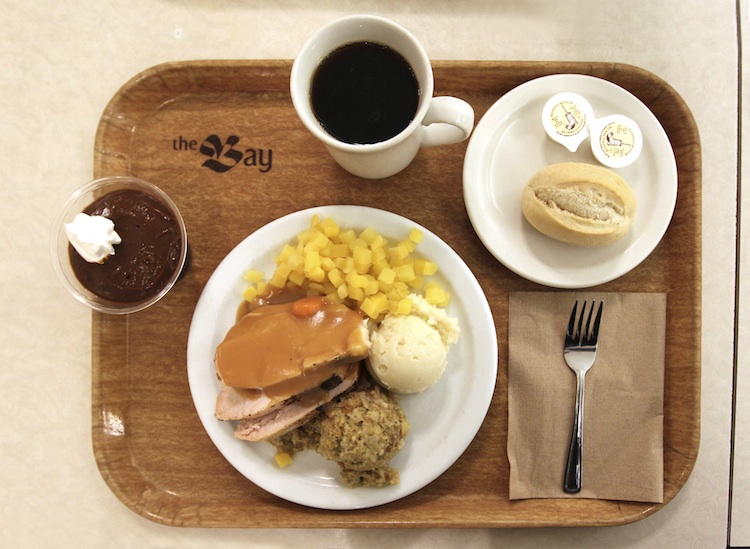Ruth Bonneville / Winnipeg Free Press
A classic turkey dinner on one of the Paddlewheel Restaurant's trays.