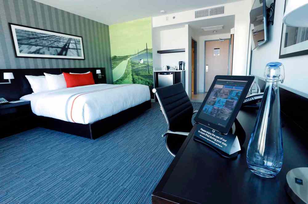 KEN GIGLIOTTI / WINNIPEG FREE PRESS
A single room.
