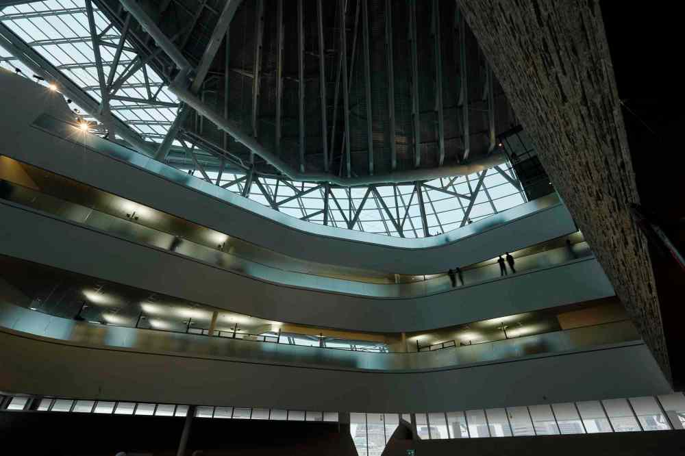 KEN GIGLIOTTI / WINNIPEG FREE PRESS
Office levels as seen from the second-level Garden of Contemplation.