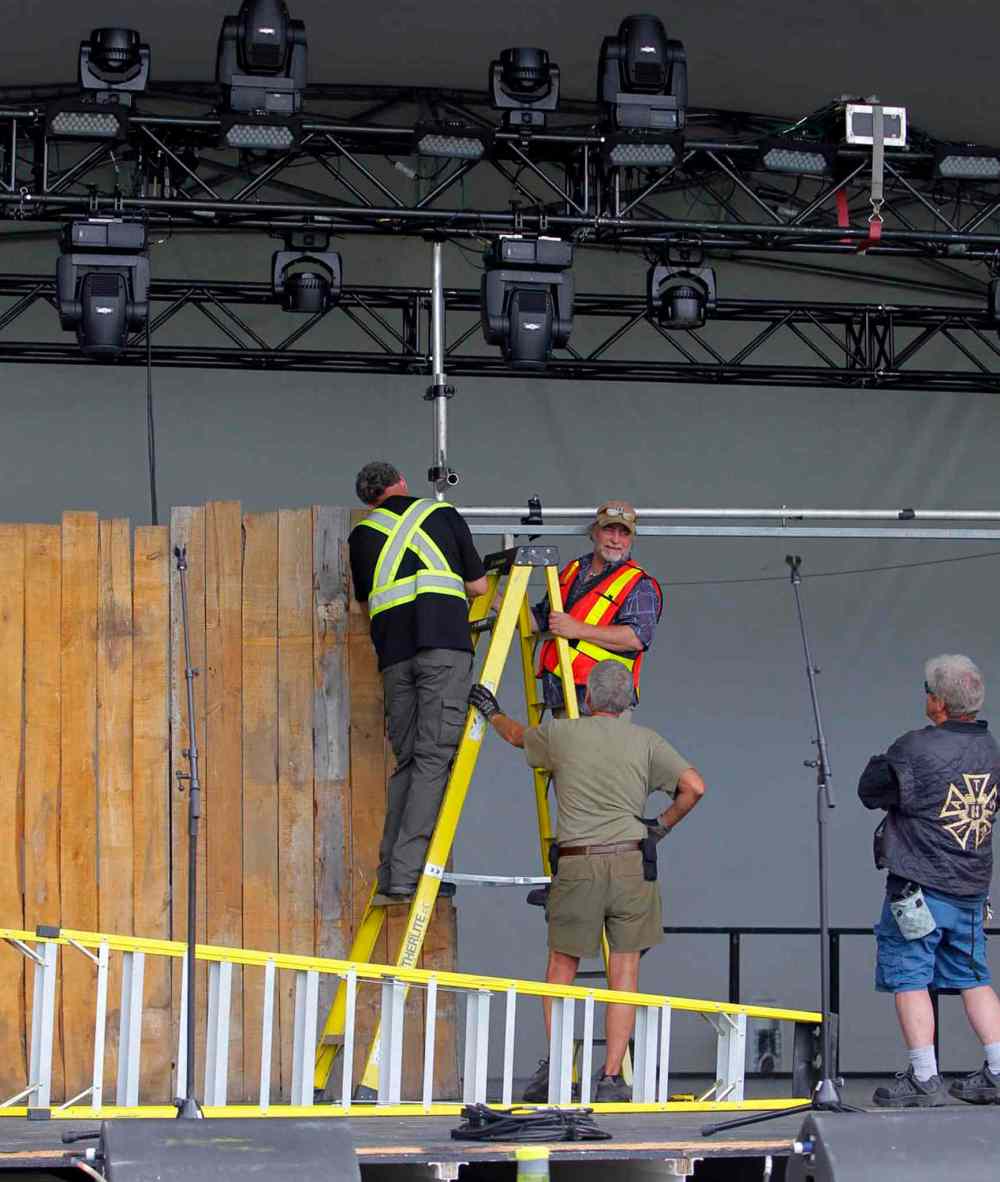 BORIS MINKEVICH / WINNIPEG FREE PRESS
Stage hands set up the festival's Main Stage a day before the festival opens.