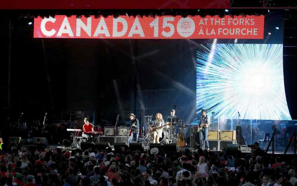 TREVOR HAGAN / WINNIPEG FREE PRESS
Whitehorse performs during Canada Day and Canada 150 celebrations at The Forks.