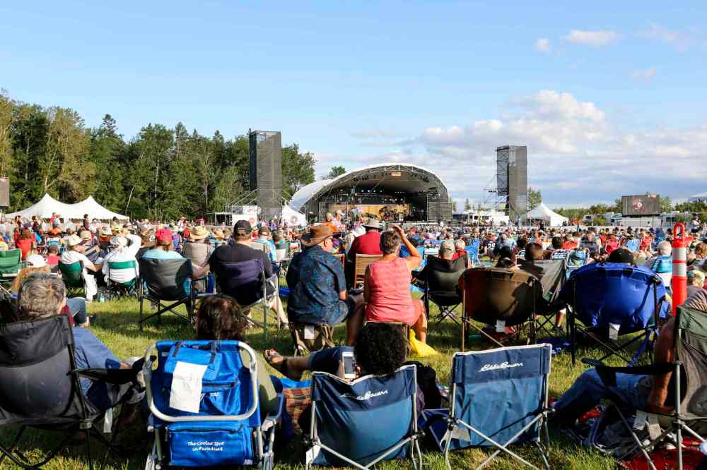 JUSTIN SAMANSKI-LANGILLE / WINNIPEG FREE PRESS
Crowds take in the music at the Folk Festival Main Stage Thursday.
