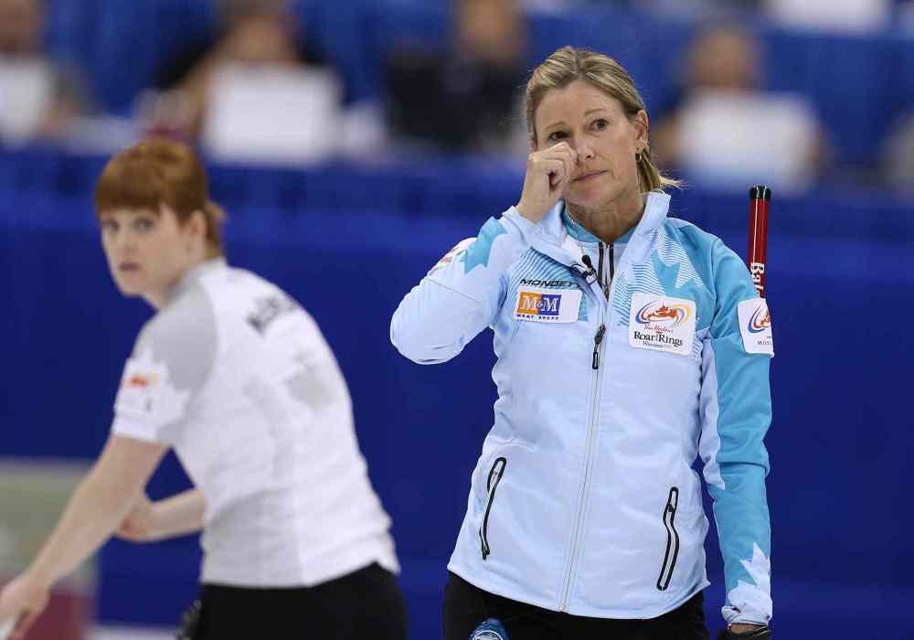 Jason Halstead / Winnipeg Free Press
Skip Sherry Middaugh reacts to a shot during action against Jennifer Jones in the women���s final of Roar of the Rings curling at the MTS Centre on Sat., Dec. 7, 2013. Photo by Jason Halstead/Winnipeg Free Press