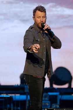 JOHN WOODS / WINNIPEG FREE PRESS
JOHN WOODS / WINNIPEG FREE PRESS
Dierks Bentley performs in Winnipeg Tuesday, January 22, 2019.