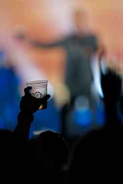 JOHN WOODS / WINNIPEG FREE PRESS
JOHN WOODS / WINNIPEG FREE PRESS
Dierks Bentley performs in Winnipeg Tuesday, January 22, 2019.