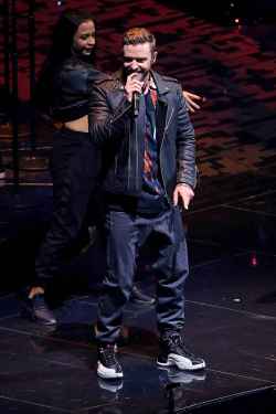 JOHN WOODS / WINNIPEG FREE PRESS
Justin Timberlake plays at the arena in downtown Winnipeg Monday, February 4, 2019.