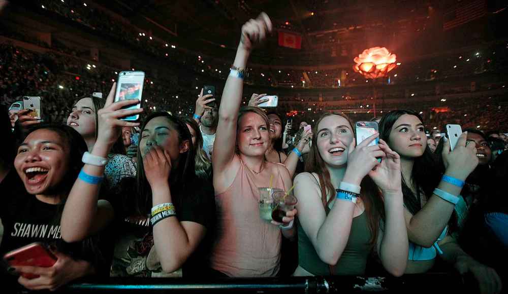 Attendance was approimately 11,000 for the Shawn Mendes concert at Bell MTS Place Wednesday.