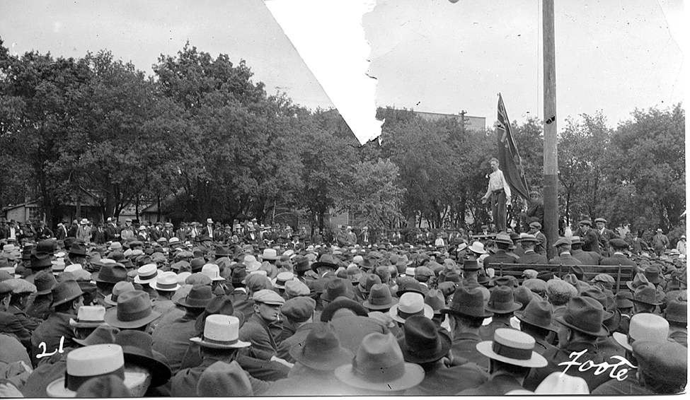 L. B. Foote / Winnipeg Free Press Archives
1919 Strike
Strike Leader Roger Bray speaks to the gathered crowd in Victoria Park.