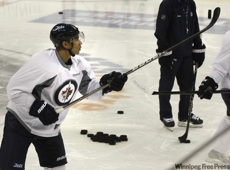 (WAYNE GLOWACKI / WINNIPEG FREE PRESS)
Winnipeg Jets player Evander Kane at practice Monday morning at the MTS Centre.