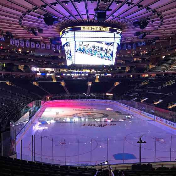 The World’s Most Famous Arena doesn’t disappoint. (Mike McIntyre / Winnipeg Free Press)