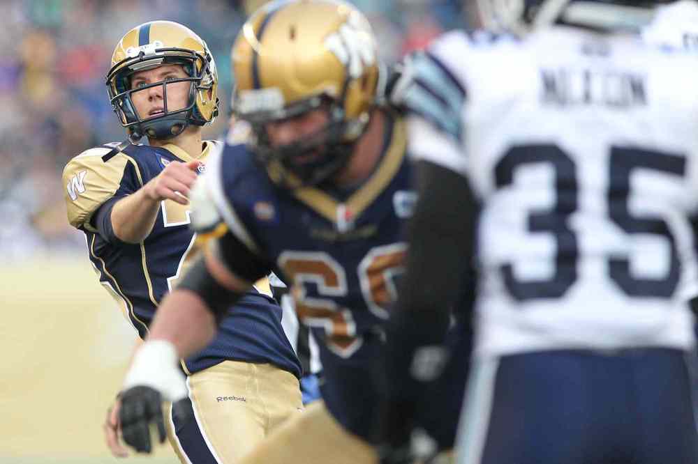 JOHN WOODS / WINNIPEG FREE PRESS
Bombers kicker Brett Maher boots a 47-yard field goal during the first half.