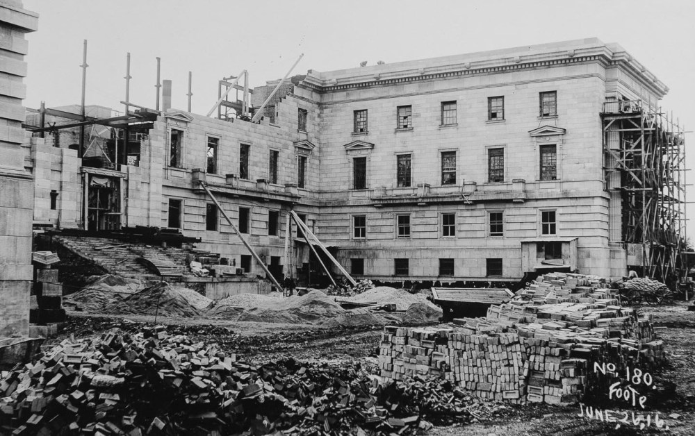 Construction in June 1916 (Archives of Manitoba).