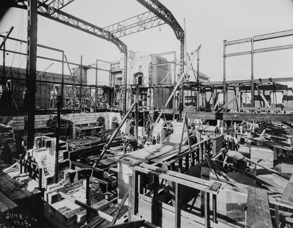 Construction of the legislature's interior in June 1917. (Archives of Manitoba).
