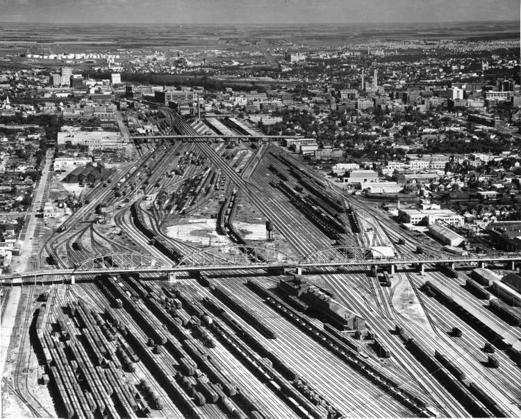 The CP Rail marshaling yards, among the largest in the world, is seen in 1968. (Winnipeg Free Press files)