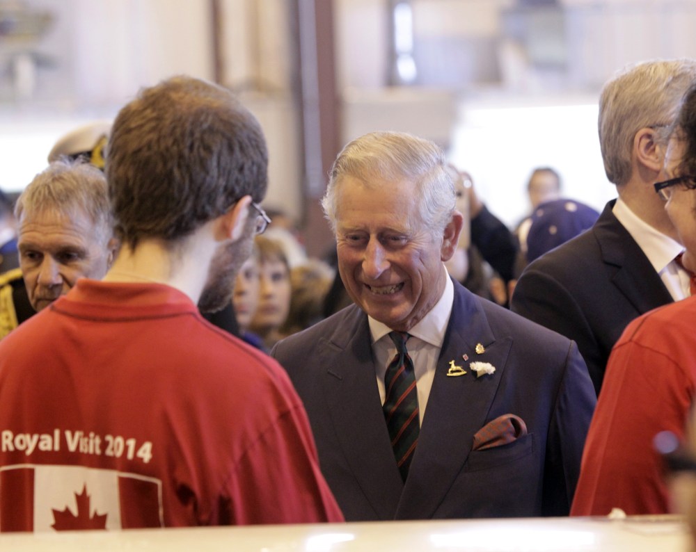 Wayne Glowacki / Winnipeg Free Press
Prince Charles at the Stevenson Hangar.
