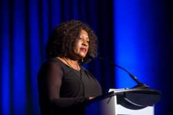 MIKAELA MACKENZIE / WINNIPEG FREE PRESS
Sibongiseni Dlamini-Mntambo, South African High Commissioner, speaks at a gala celebrating the opening of the Mandela exhibition at the Canadian Museum for Human Rights in Winnipeg on Monday.