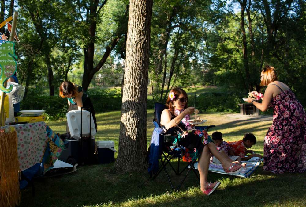 The party featured Hawaiian-themed decorations and a mix of Filipino and American pop music.