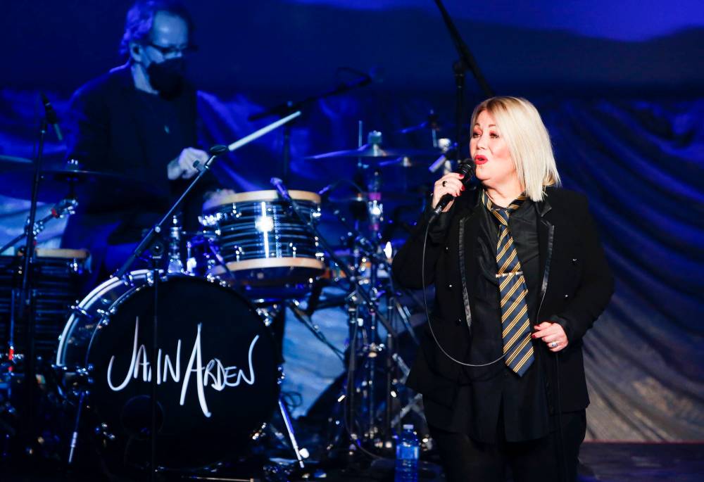 JOHN WOODS / WINNIPEG FREE PRESS
Jann Arden says horses face unbearable conditions on their way to Japan, and some arrive injured or dead.