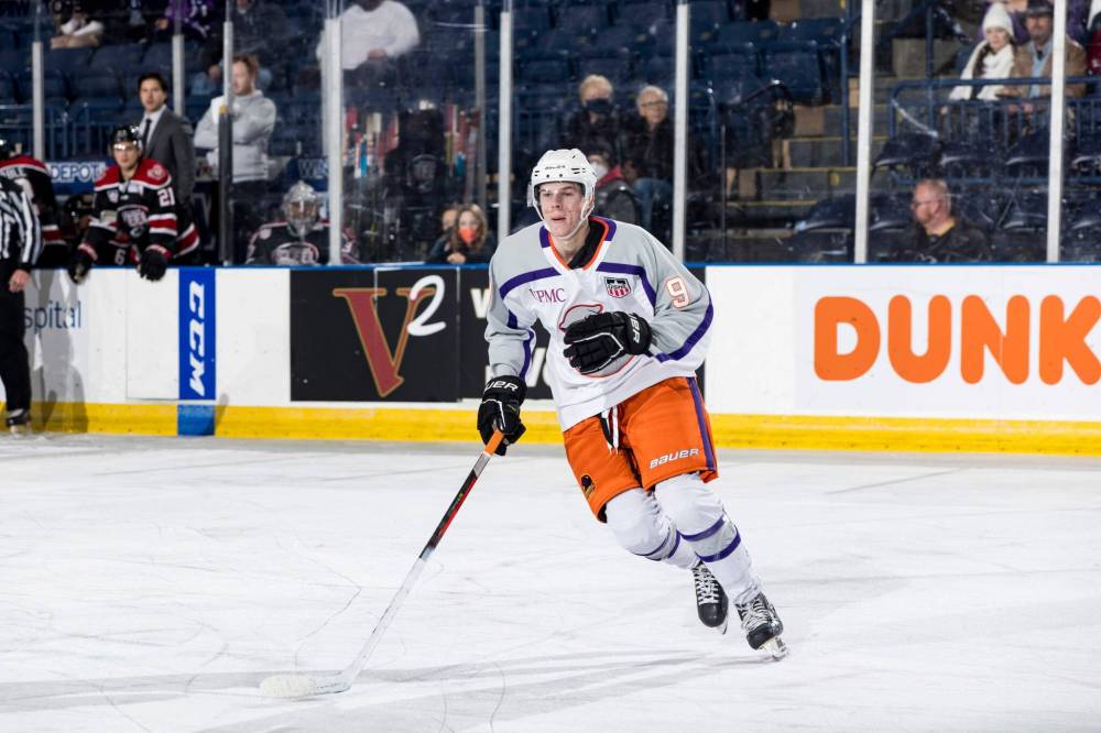 SCOTT GALVIN PHOTOGRAPHYIngram piled up a team-high 26 goals and 55 points in 54 games for the USHL’s Youngstown Phantoms during the 2021-22 season — the second-best point total for any first-year player in the league.