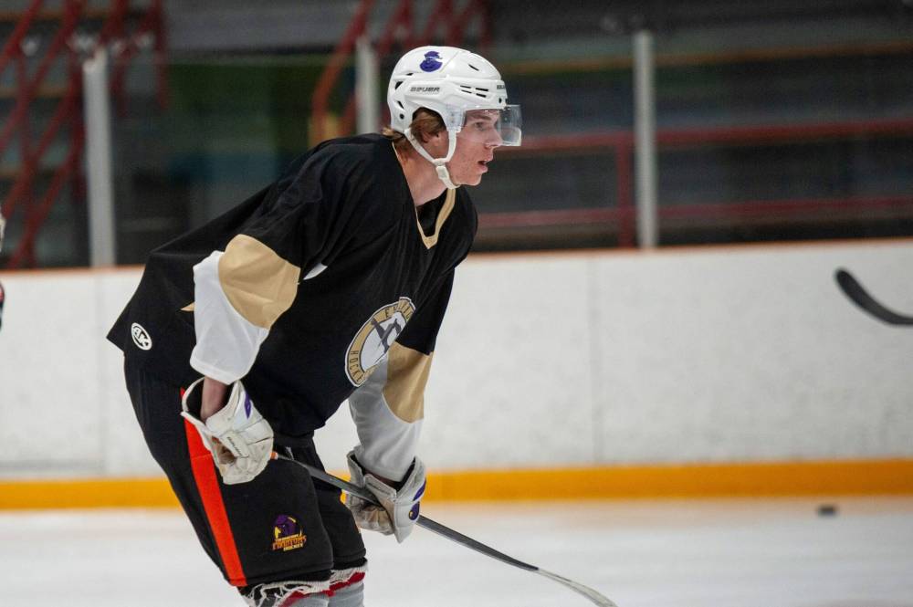 ETHAN CAIRNS / WINNIPEG FREE PRESS Scouts love Adam Ingram's stature, powerful shot and skating.