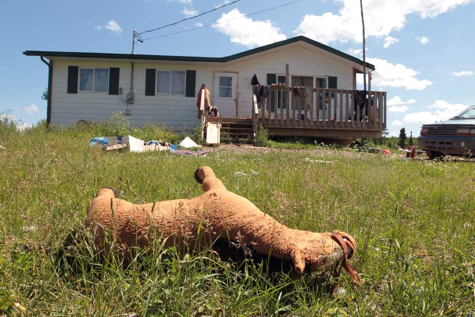 JOE.BRYKSA@FREEPRESS.MB.CA
Robert Little's family has a contaminated storage cistern, forcing the family to haul drinking water.