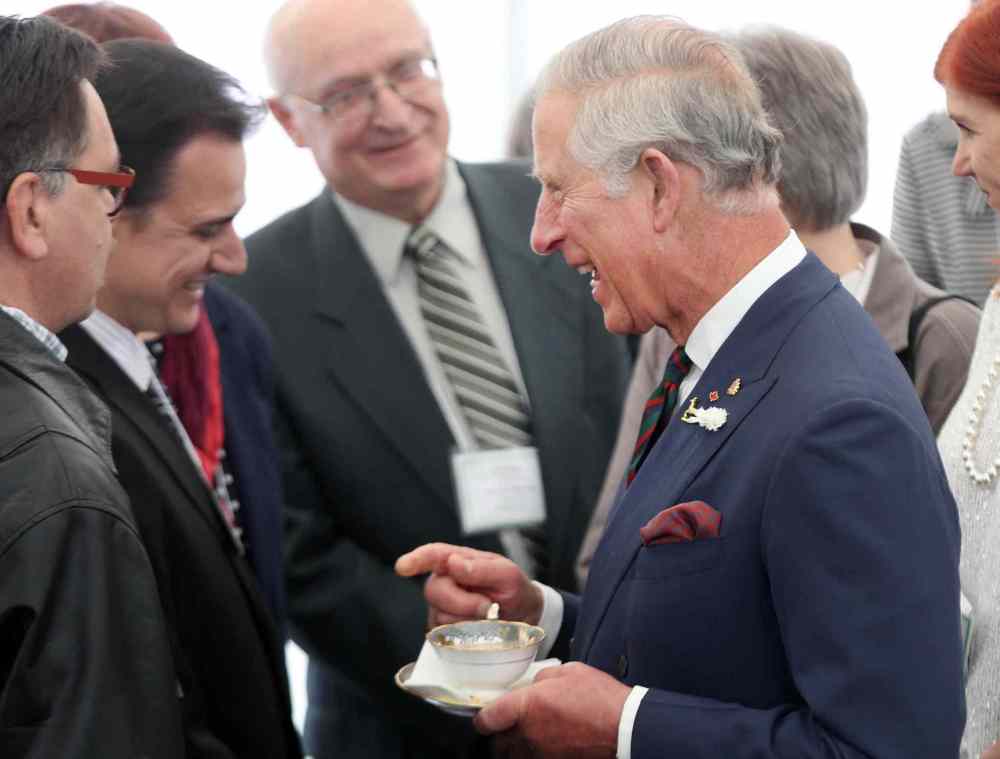 JOE BRYKSA / WINNIPEG FREE PRESS
Prince Charles meets residents of Place Bernadette Poirer .