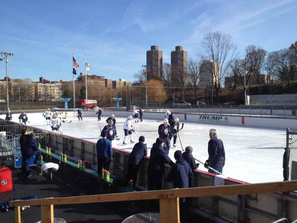 Tim Campbell / Winnipeg Free Press
The Jets run drills in Central Park.