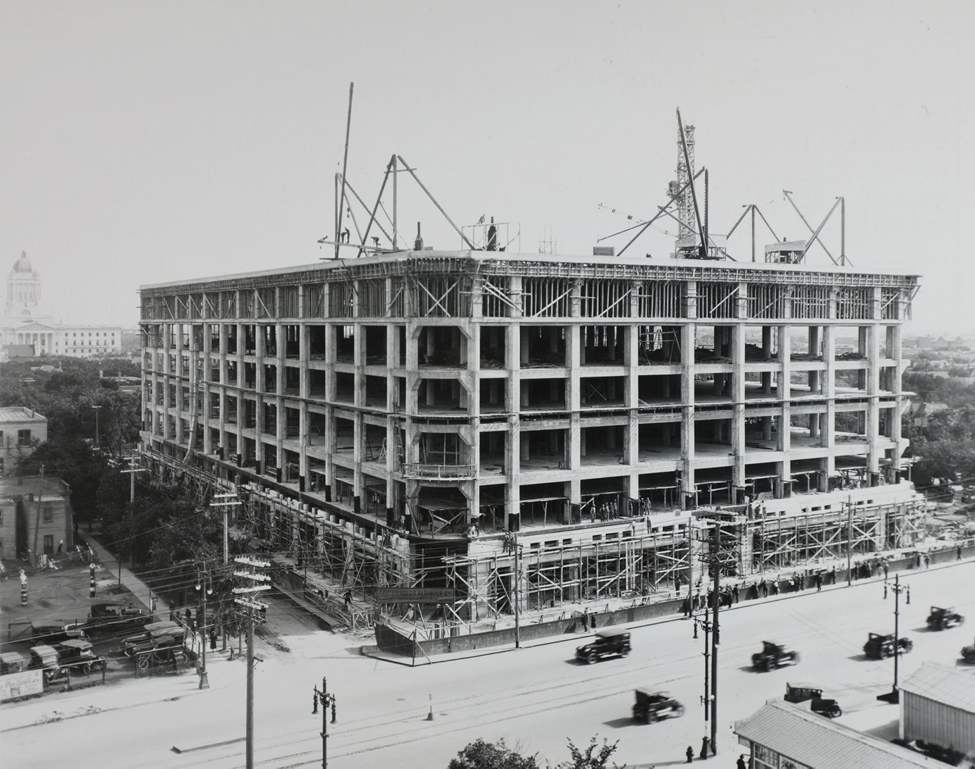 Hudson's Bay Company Archives, Archives of Manitoba
The construction proceeded with haste rarely seen today — it would open just a year after the ground was broken.